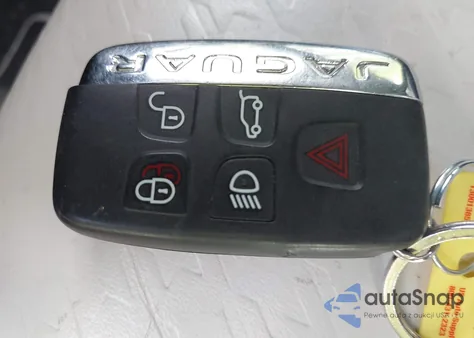 2017 Jaguar F-Pace First Edition z USA, uszkodzony, nr VIN SADCP2BV2HA054844